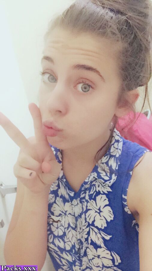 Pack de Hermosa rubia se hizo viral con su pack