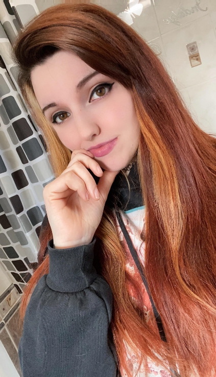 Bunny Linda Pelirroja +Videos Mamando Verga