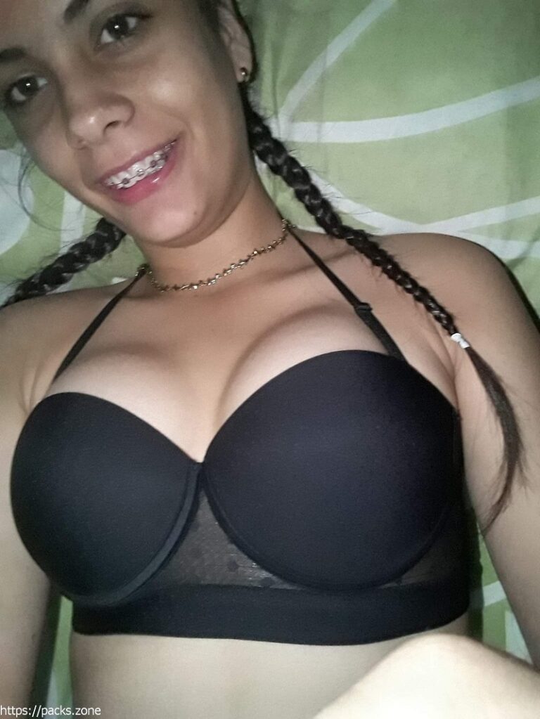 Morrita de prepa quiere verga