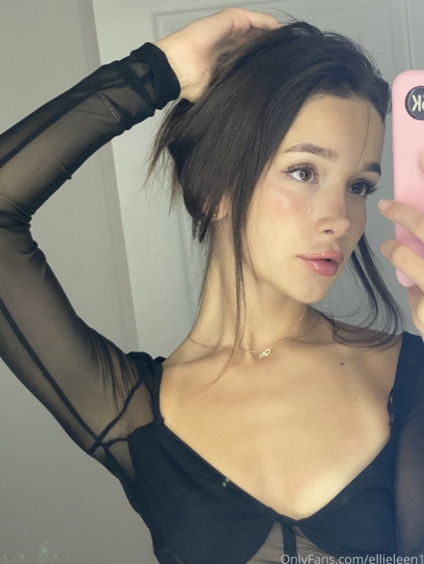 Ellieleen Flaquita Rica de Onlyfans