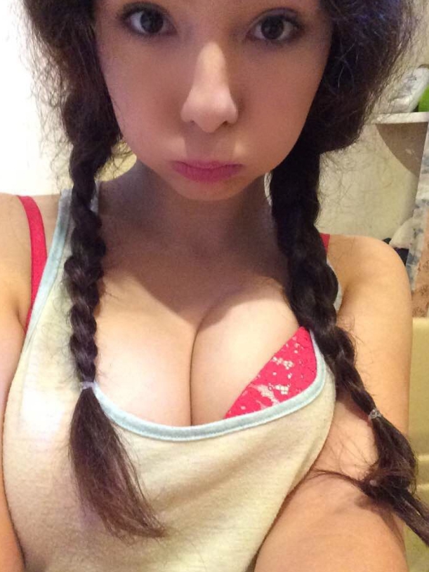 Tierna Blanquita de Ricas Tetas Alejandra