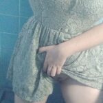 joven morrita masturbándose